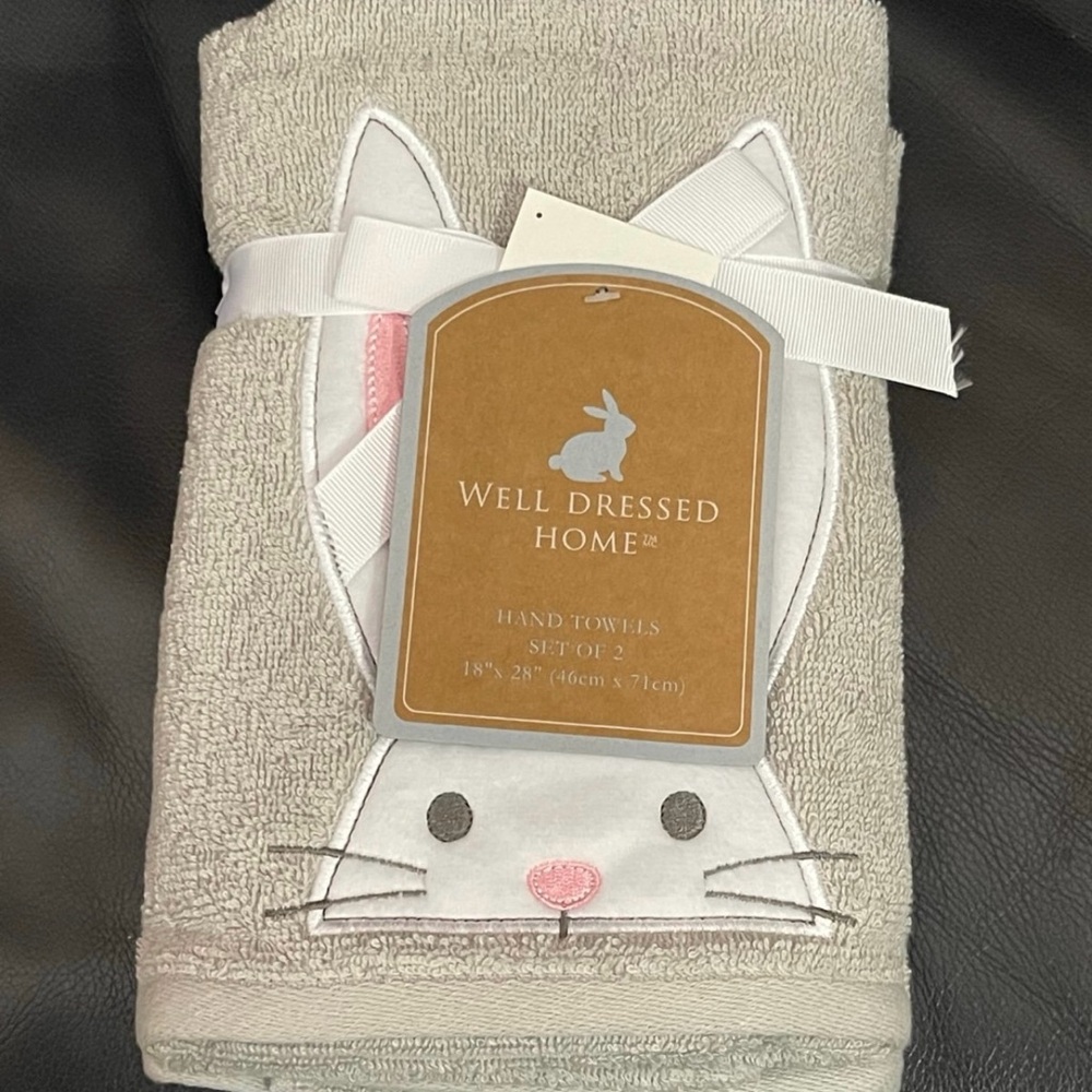 Well Dressed Home Bunny Hand Towels, Set of 2, Grey